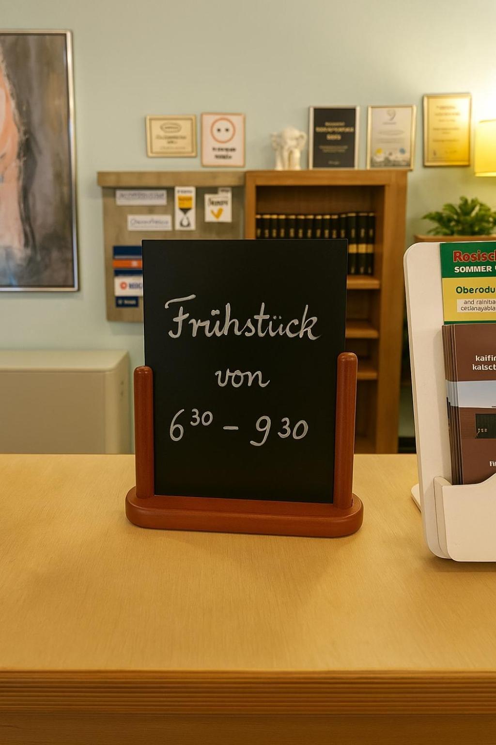 Hotel Am Laerchenberg I Fruehstueck, Wlan, Parkplatz Schirgiswalde-Kirschau Экстерьер фото